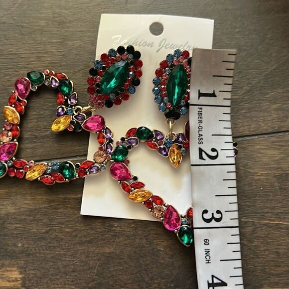 Gold Tone Multi-Color Heart Shape Glass Crystal Dangle Statement Earrings - Picture 6 of 7